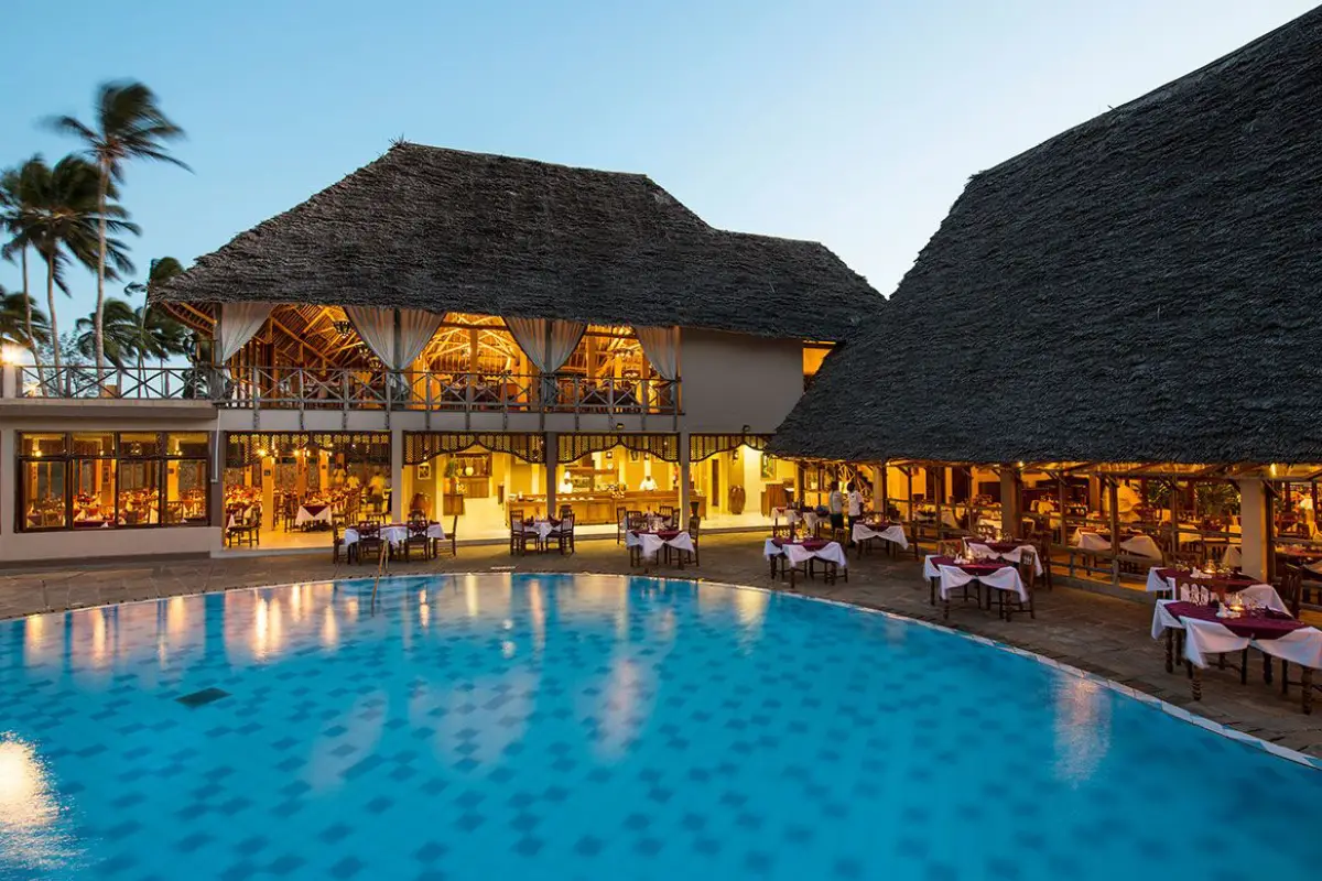 11 Days Safari & Zanzibar Escape Lodge