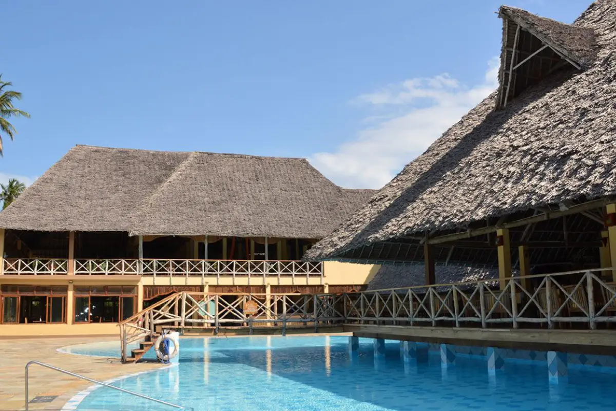 11 Days Safari & Zanzibar Escape Lodge