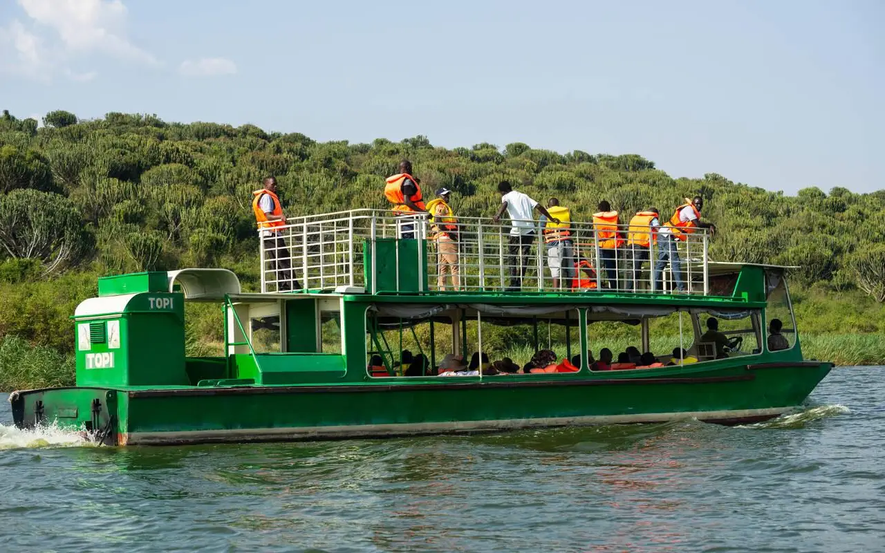 3 Days Queen Elizabeth National Park Safari Boat SafariGame Drive
