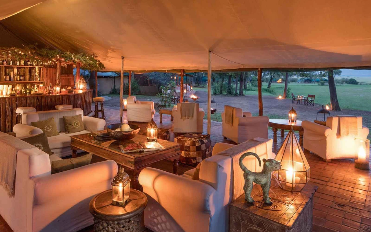 5 Days Out of Africa Luxury  safari accommodation 