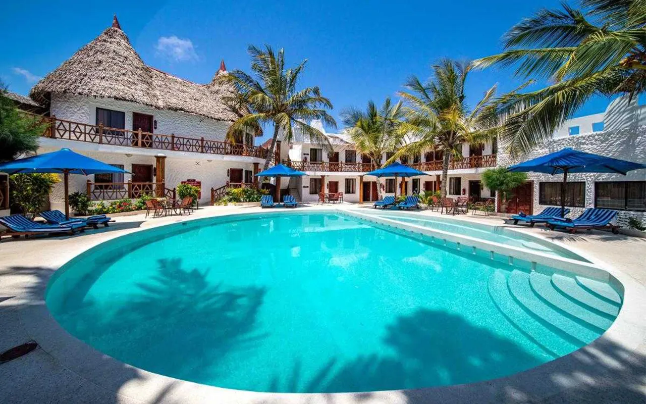 7 Days Kenyan Safari And Beach Accommodations