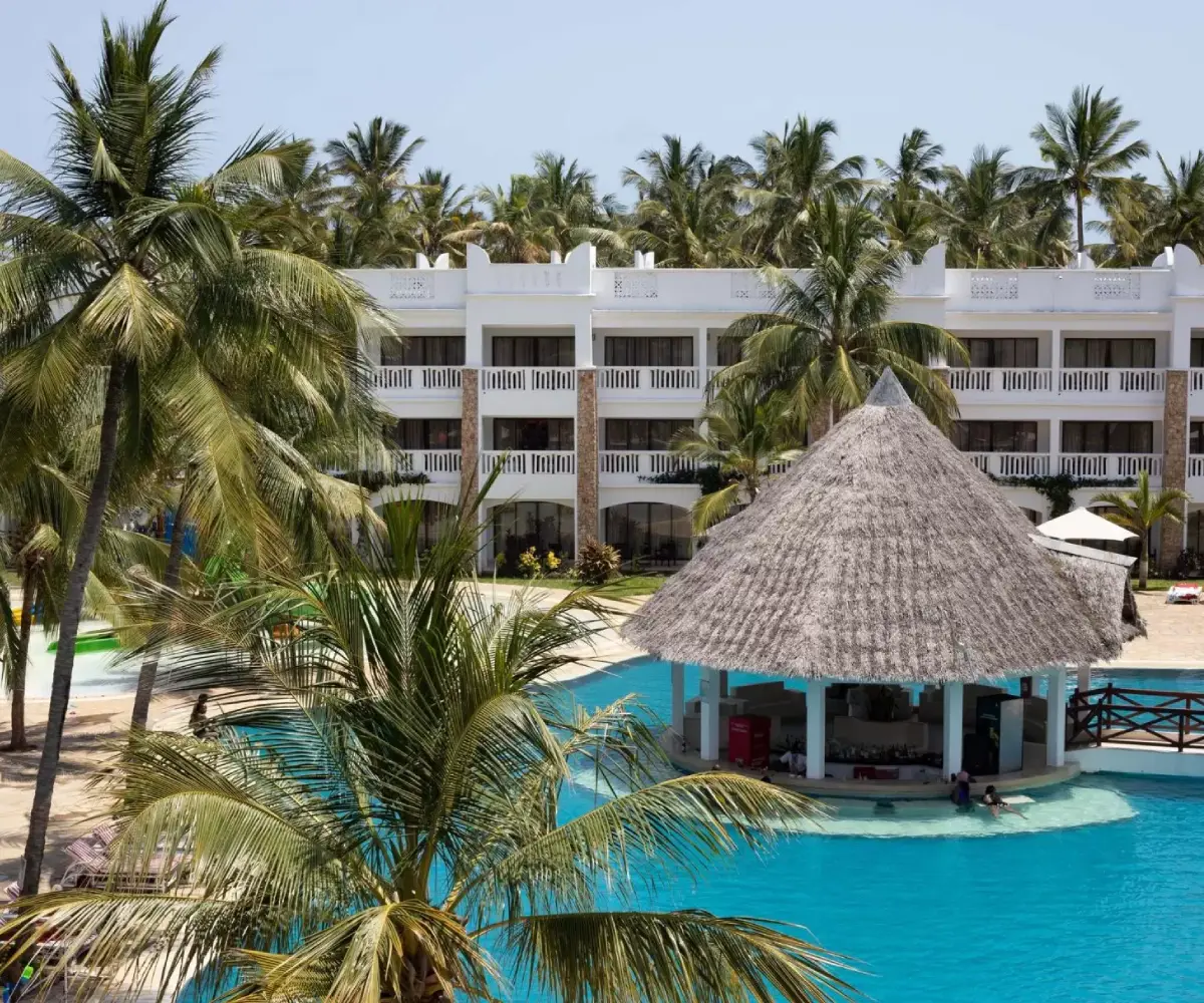 Pride-Inn Paradise Beach Hotel